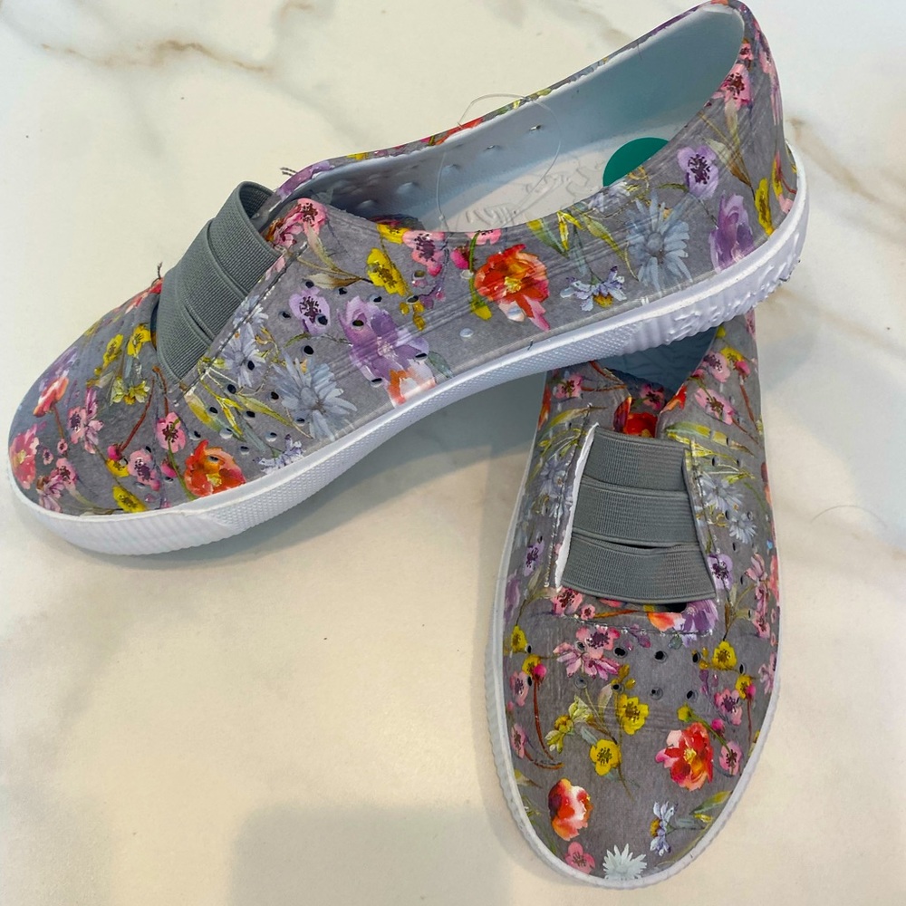 Floral shoes